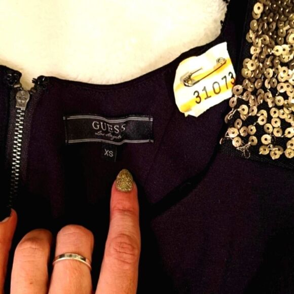 GUESS little black dress with gold sequin shoulders sz XS - Picture 5 of 6